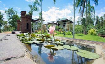 Ruins Chaaya Hotel - Housity