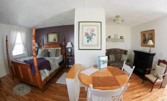 Heritage Home Bed & Breakfast - Housity