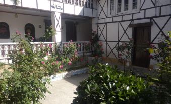 Hotel New Shalimar - Housity