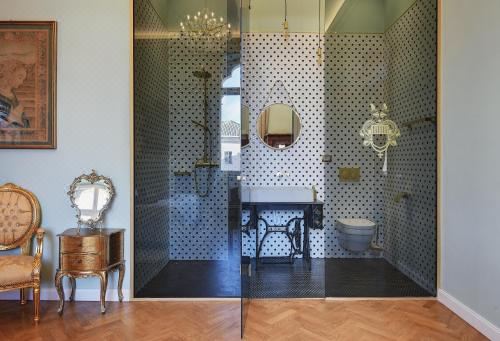 Demartini Palace Luxury Apartment