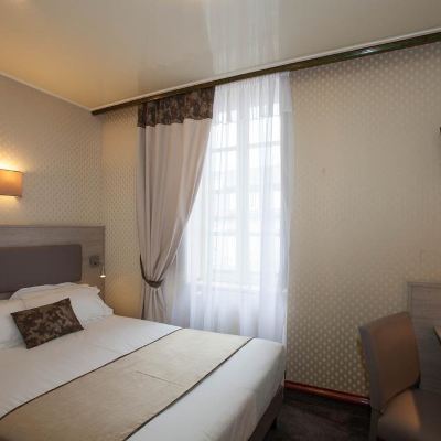 Standard Double Room Citotel Le Challonge Promo Code