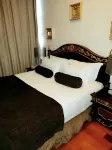 Owu Crown Hotel - Regular Hotels in 