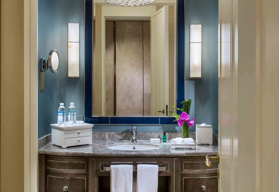 Sofitel Shanghai HongqiaoSuperior King Room