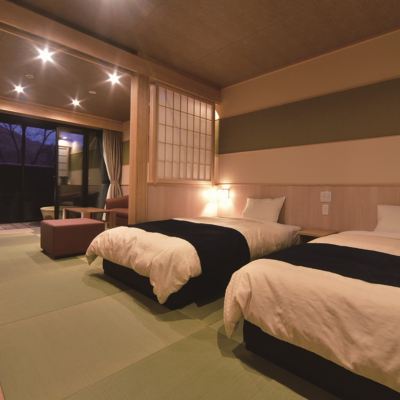 和洋式ルーム(浴室) 永源寺温泉八風の湯 宿「八風別館」 クーポン