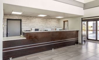 SureStay by Best Western Texas City I-45 - Housity