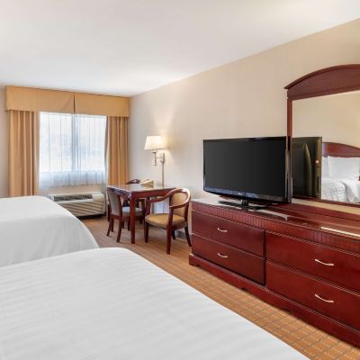 2張大床， 無煙， 高速互聯網接入， 42英寸液晶電視， 冰箱 貝斯特韋斯特優質西科維納酒店優惠