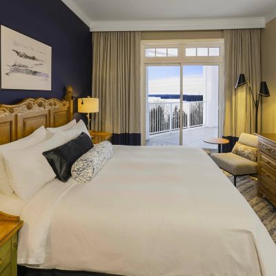 Paignton House, 2 Bedroom Junior Suite, Lake View, Balcony JW Marriott the Rosseau Muskoka Resort & Spa Promo Code