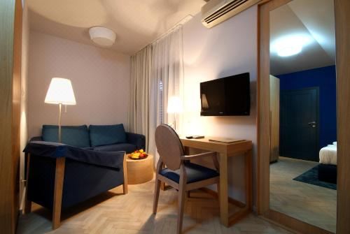 享有部分海景的高级双人间