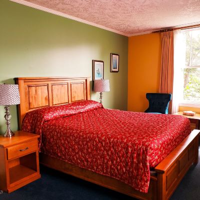 Standard Queen Room James Bay Inn Hotel, Suites & Cottage Promo Code