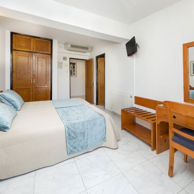 Standard Triple Room Hostal Marí Promo Code