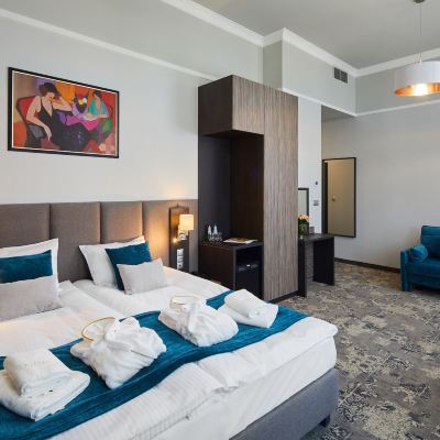 Deluxe Apartment Hotel Estera Promo Code