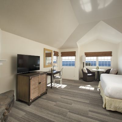 King Room With Balcony And Ocean View Fogcatcher Inn Promo Code