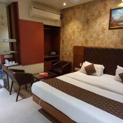 Premium King Room Vintage Hotel Promo Code