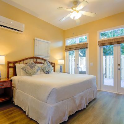 Deluxe Townhome, 1 King Bed With Sofa Bed-Orchid Suite 102 Ambrosia Key West Promo Code
