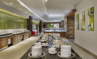 Aska Lara Resort & Spa Hotel - Housity