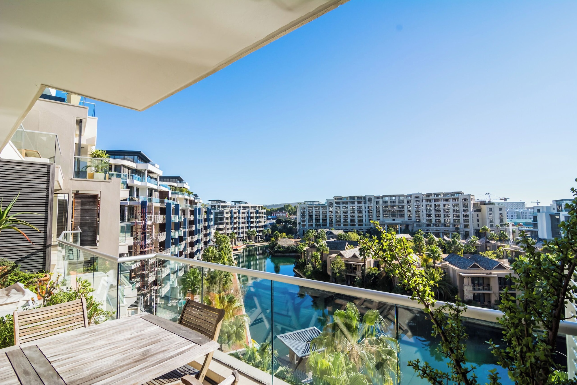 Mountain Marina Luxury Apartments三卧室尊贵4