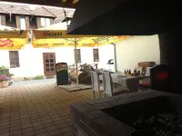 Penzion a Restaurace Na Jízdárně Hotels in 