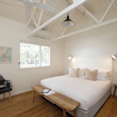 Standard Room, Non Smoking, Balcony (Room 1) - Wheelchair Access The Oyster Inn Promo Code