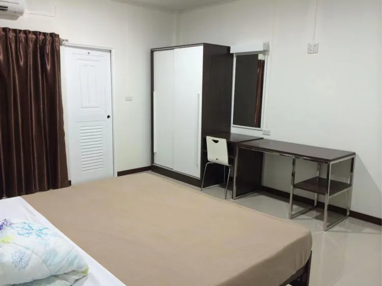 ห้องสแตนดาร์ด เตียงใหญ่ 1 เตียง