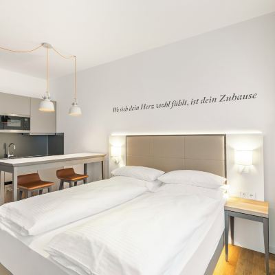 Queen Studio HighPark by Palmira Promo Code