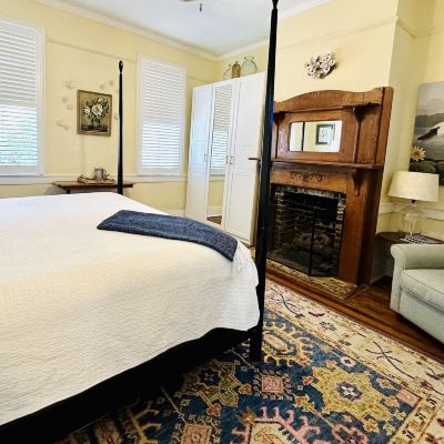 Magnolia Room.King, Ensuite Jetted Tub. Bijou, Boutique Inn Promo Code
