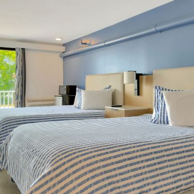 Standard Double Room Trade Winds Inn Promo Code