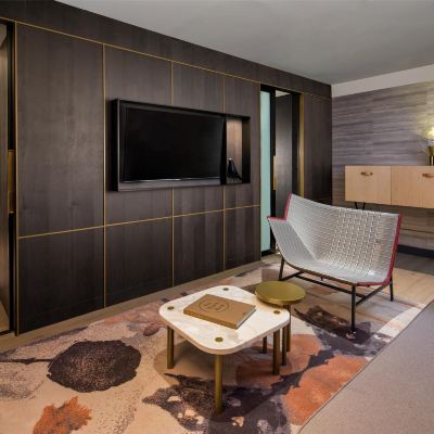 一卧室轉角特大床豪華套房 紐約時代酒店優惠