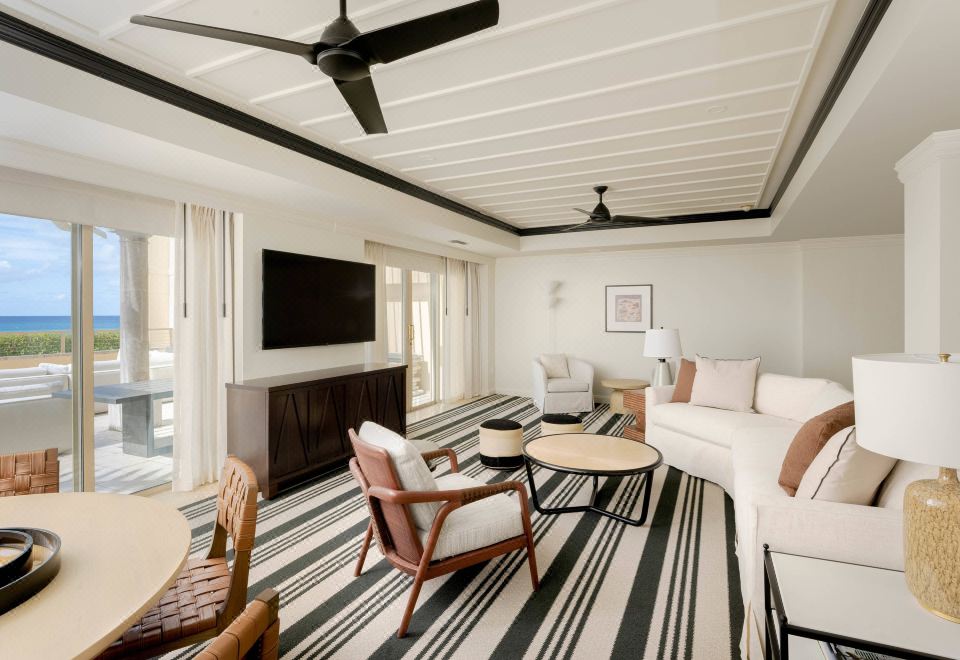 蛋白石或藍寶石海邊雙臥室總統套房