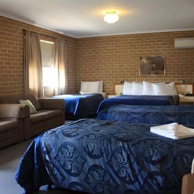 Family Room Grand Manor Motor Inn Promo Code