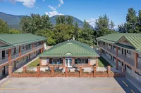 SureStay Plus Hotel by Best Western Salmon Arm