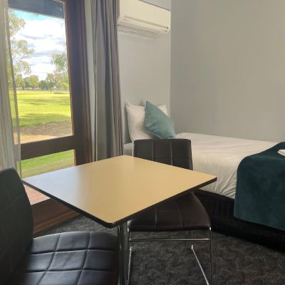 Deluxe Triple Room, Golf View
