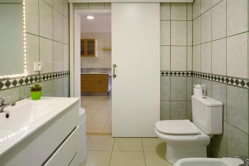 高级一卧室带阳台公寓