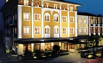 Hotel Brescia & Apartments