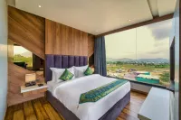 Sterling Pushkar