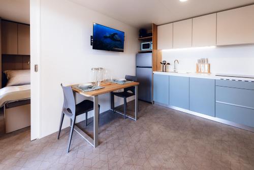 两卧室联排别墅