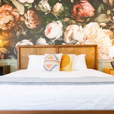 Premium Room, 1 King Bed, Mobility Accessible Fleur Noire Hotel Promo Code