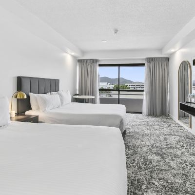 Standard Queen Room The Benson Hotel Promo Code