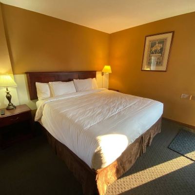 Standard King Room Bavarian Inn Promo Code