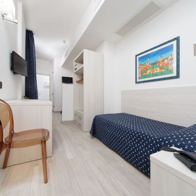 Twin Room Hotel Giotto Promo Code