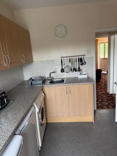 4 Park View One-Bedroom Apartment