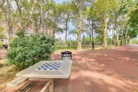 Walk to Hudson River, Near MetLife Renovated Apt