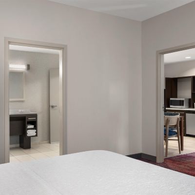 Mobility Hearing Access Queen Suite with Roll in Shower Home2 Suites by Hilton Middletown Promo Code