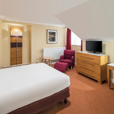 Premium Queen Room Crowne Plaza Chester, an IHG Hotel Promo Code