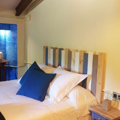 Standard Double Room, Ensuite, Mountain View