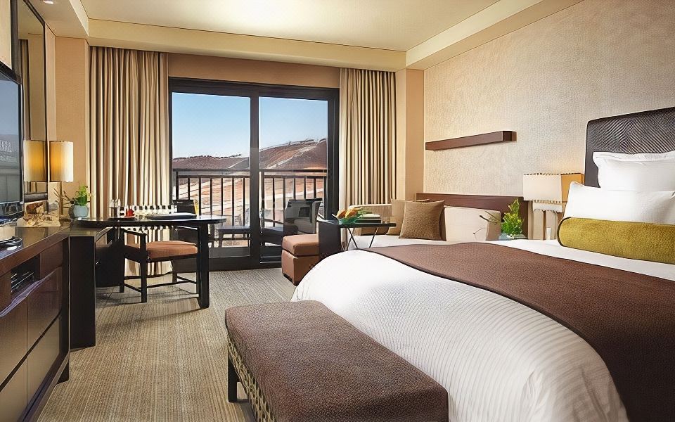 InterContinental Hotels ALPENSIA PYEONGCHANG RESORT by IHGStandard King Room With Lake View