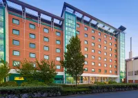 DoubleTree by Hilton Woking Hotels in 