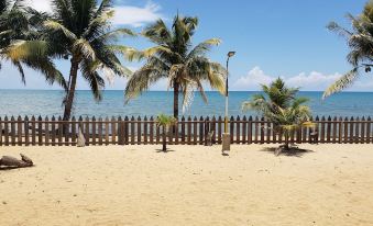 Pal's on the Beach - Dangriga, Belize