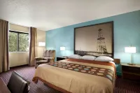 Super 8 by Wyndham Salem Hotele w: 