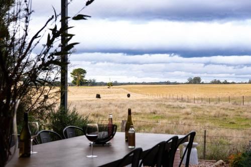 Manna Gums- Beautiful Secluded Setting Four-Bedroom House