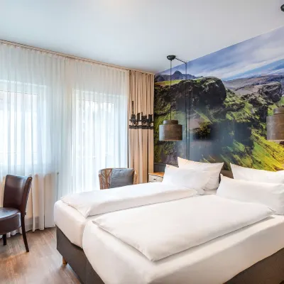 بست ويسترن هوتل نويرنبيرج أم هاوبتبانهوف Hotels near سودشتات
